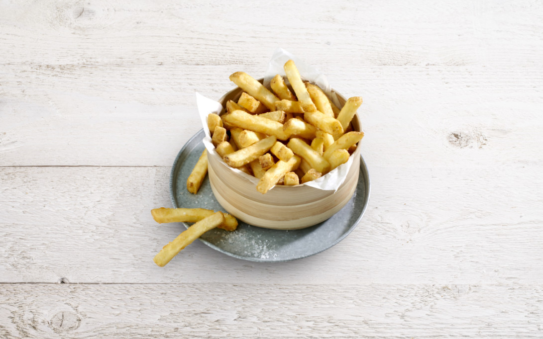 Super Crispy straight cut fries skin on